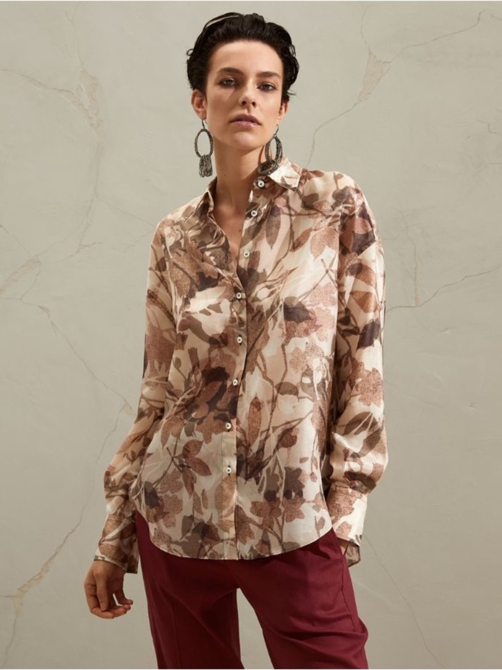 Brunello Cucinelli Silk Long-Sleeve Button-Up Blouse in Neutral leaves print